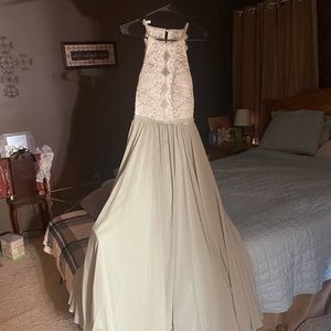 Celadon/sage formal bridesmaid Great shape beautiful dress Size 14 JJs house